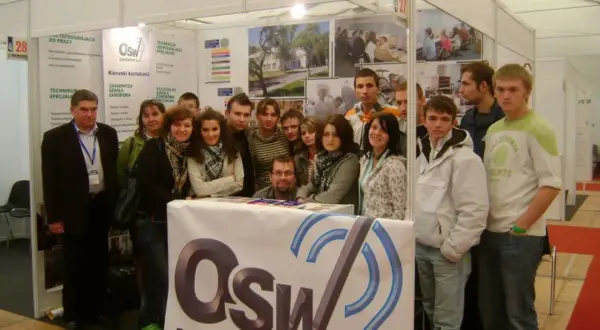 Edukacja dzieci niesłyszących: Jak wybrać najlepszą szkołę?